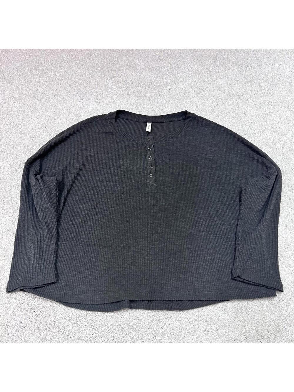 Wishlist Sweater Women’s Gray Long Sleeve Pullover Size Medium